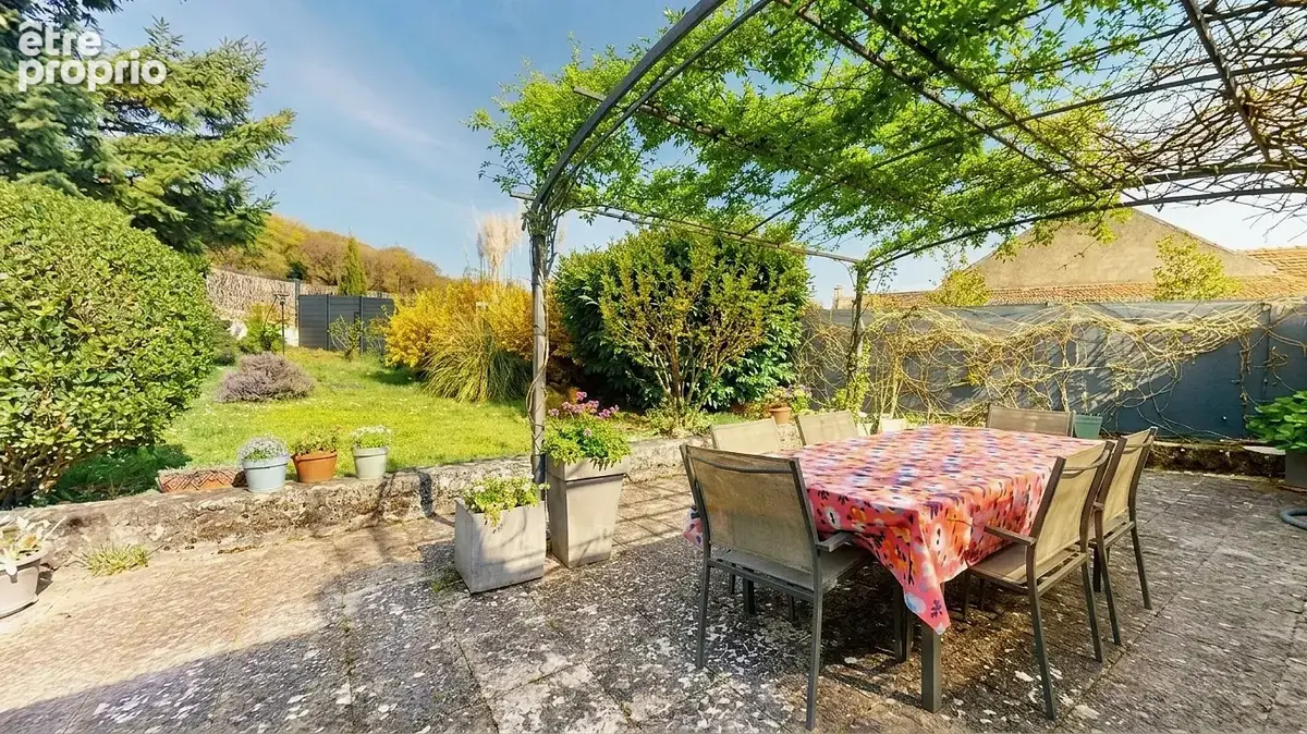 Maison à NUITS-SAINT-GEORGES