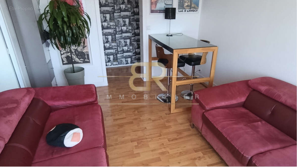Appartement à FONTENAY-SOUS-BOIS