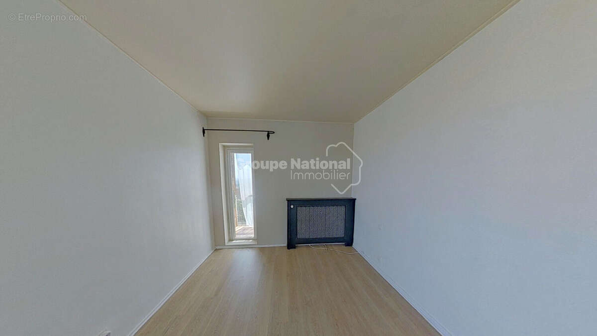 Appartement à VILLENEUVE-LES-AVIGNON