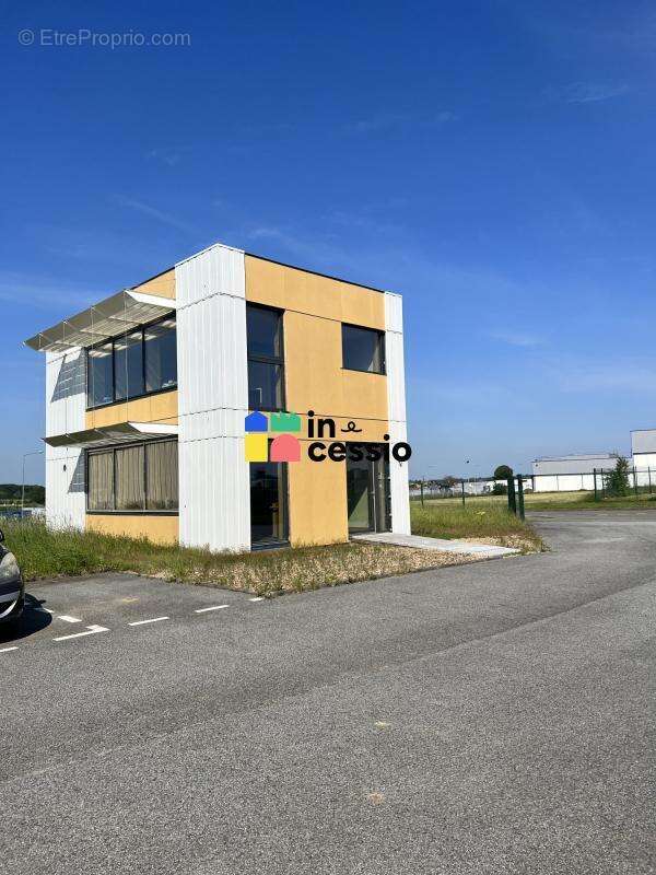 ? à louer ou à vendre – bâtiment d'activité récent - photo 10