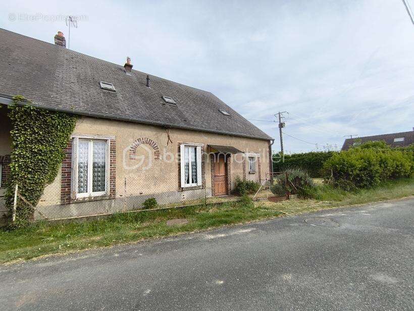Maison à CHUELLES