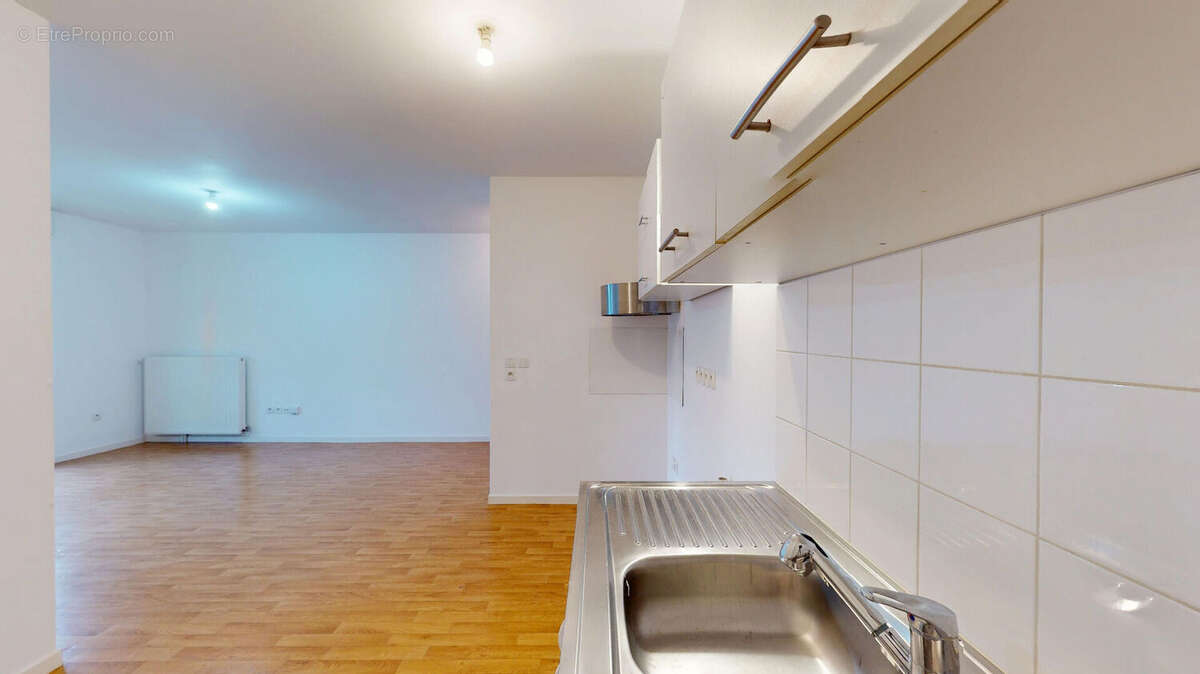 Appartement à FONTENAY-LE-FLEURY