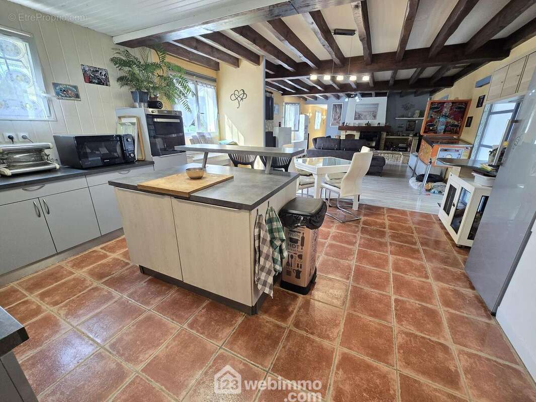 Ouverte sur la cuisine - Maison à LE PIAN-MEDOC