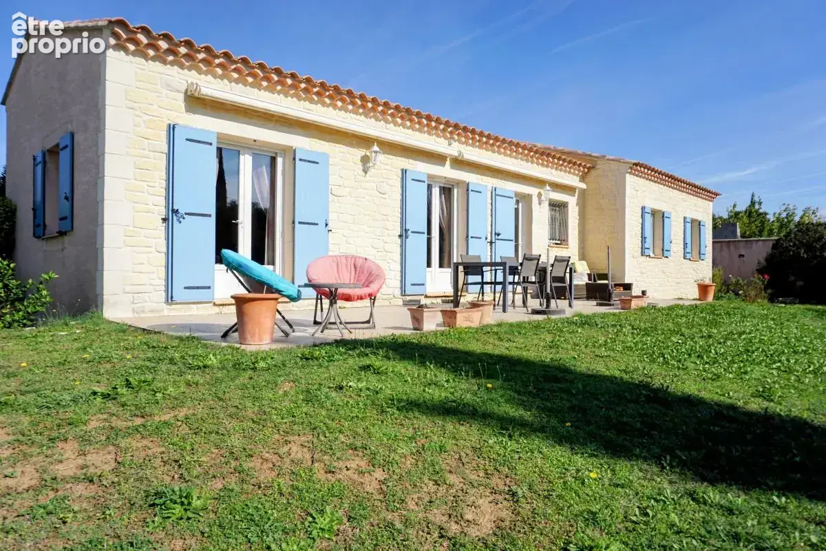 Rochefort du Gard - Maison À Vendre - Plain pied - 3 chambres - Piscine - Garage - photo 2