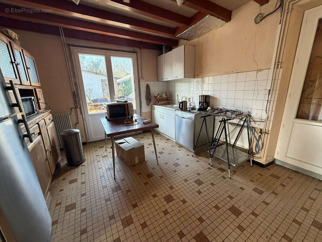 Maison à SALLES