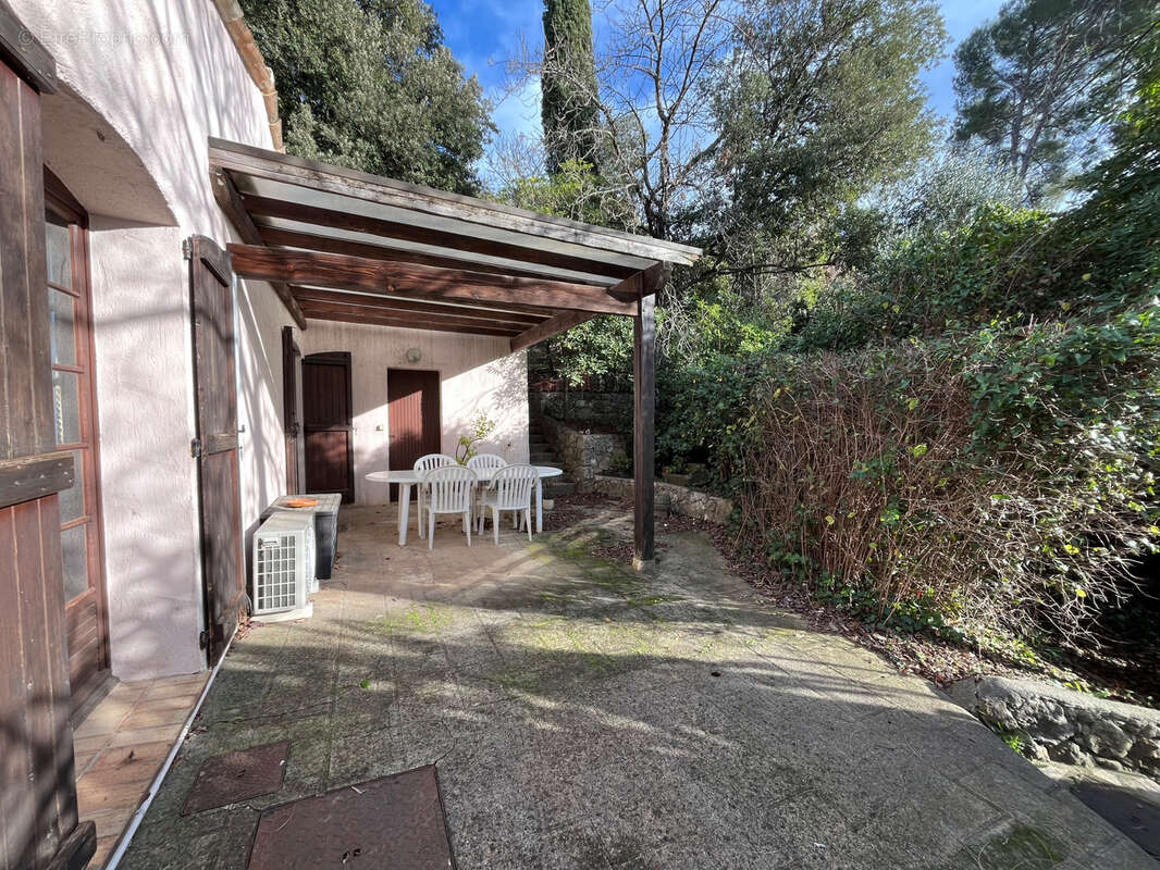 Maison à AURIBEAU-SUR-SIAGNE