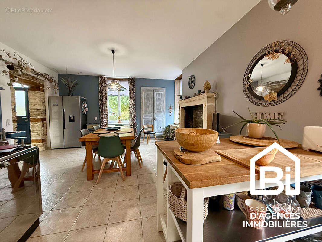 Maison à VILLERS-BOCAGE