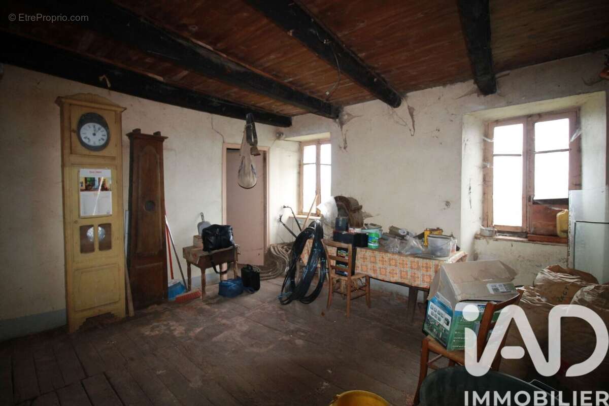 Maison 100 m² à Ayssenes  - photo 3