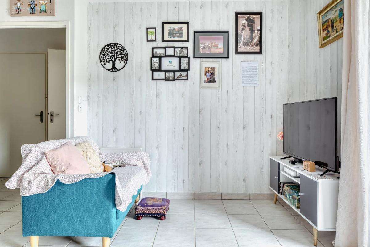 Appartement à LA RIVIERE-SAINT-SAUVEUR