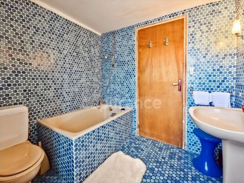 Maison à MOULINS-LA-MARCHE