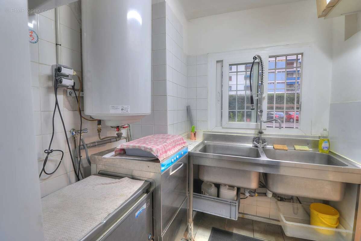 Commerce à CAGNES-SUR-MER