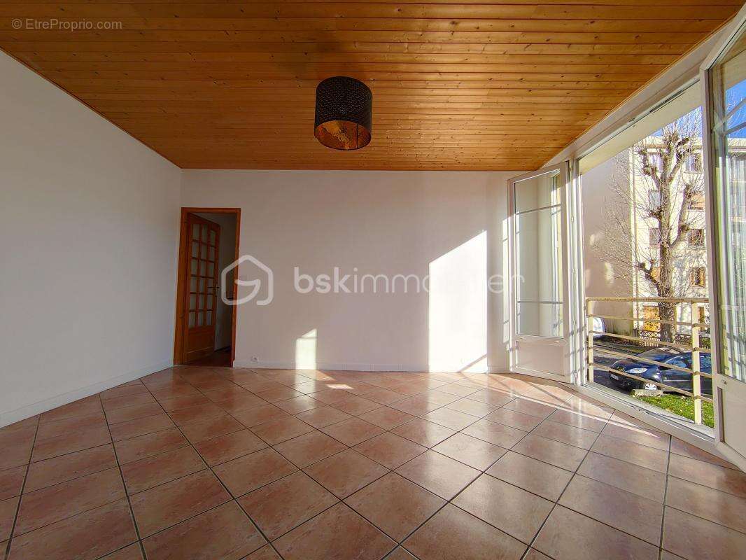 Appartement à NOISY-LE-SEC