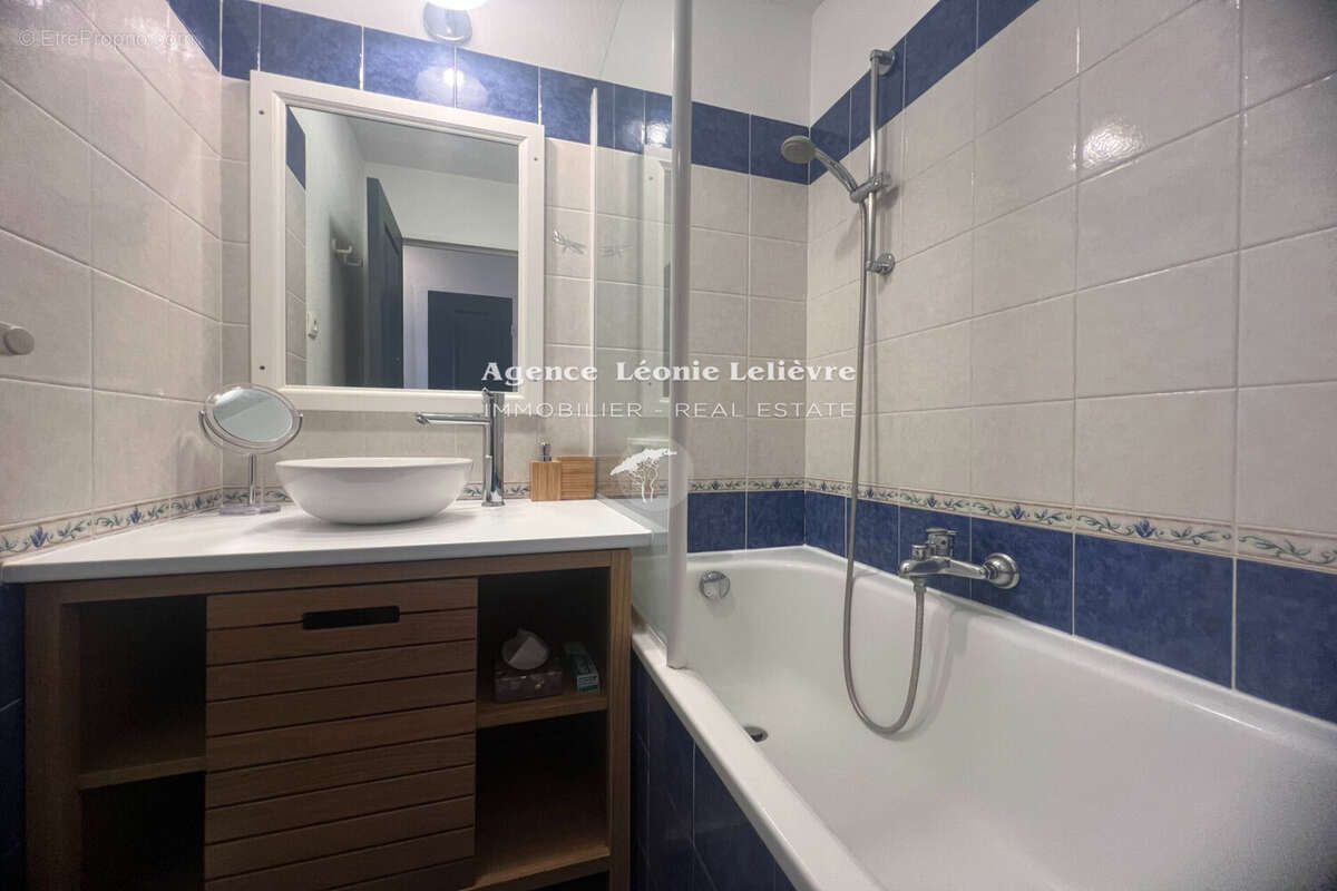 Appartement à LES ISSAMBRES