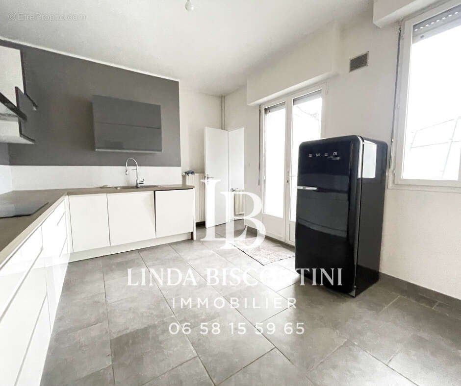 Maison de ville de caractère de 151 m2 - photo 3