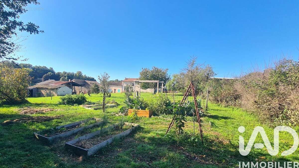 Photo 2 - Maison à VIVONNE