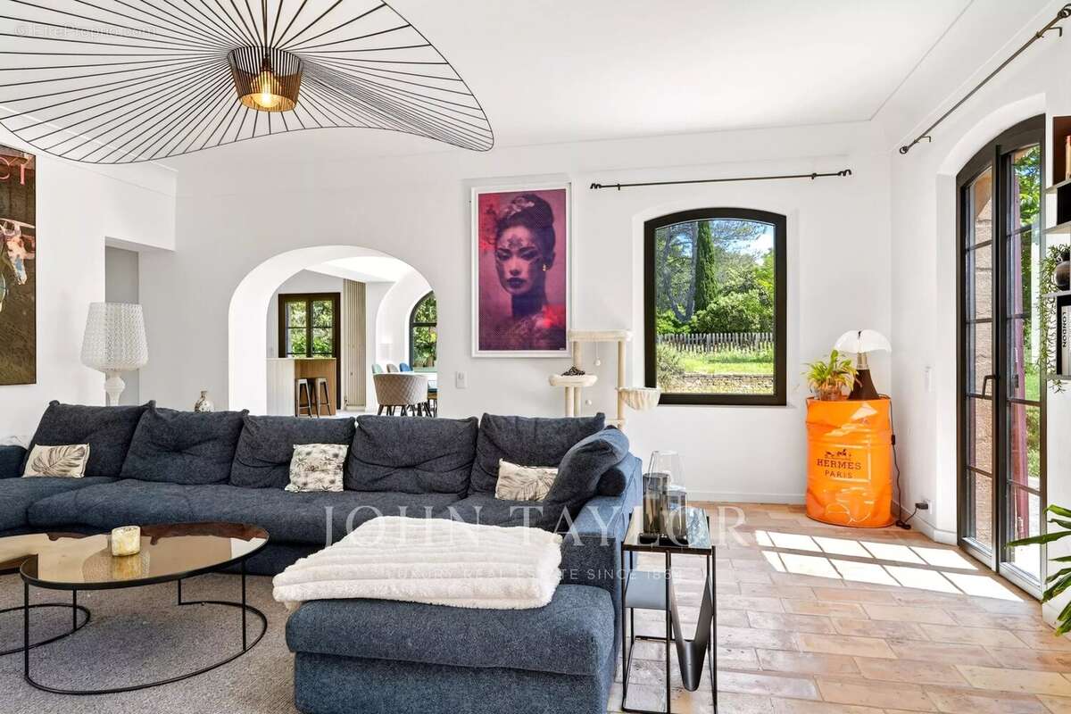 Bastide contemporaine rénovée aux portes d’Aix-en-Provence - photo 11