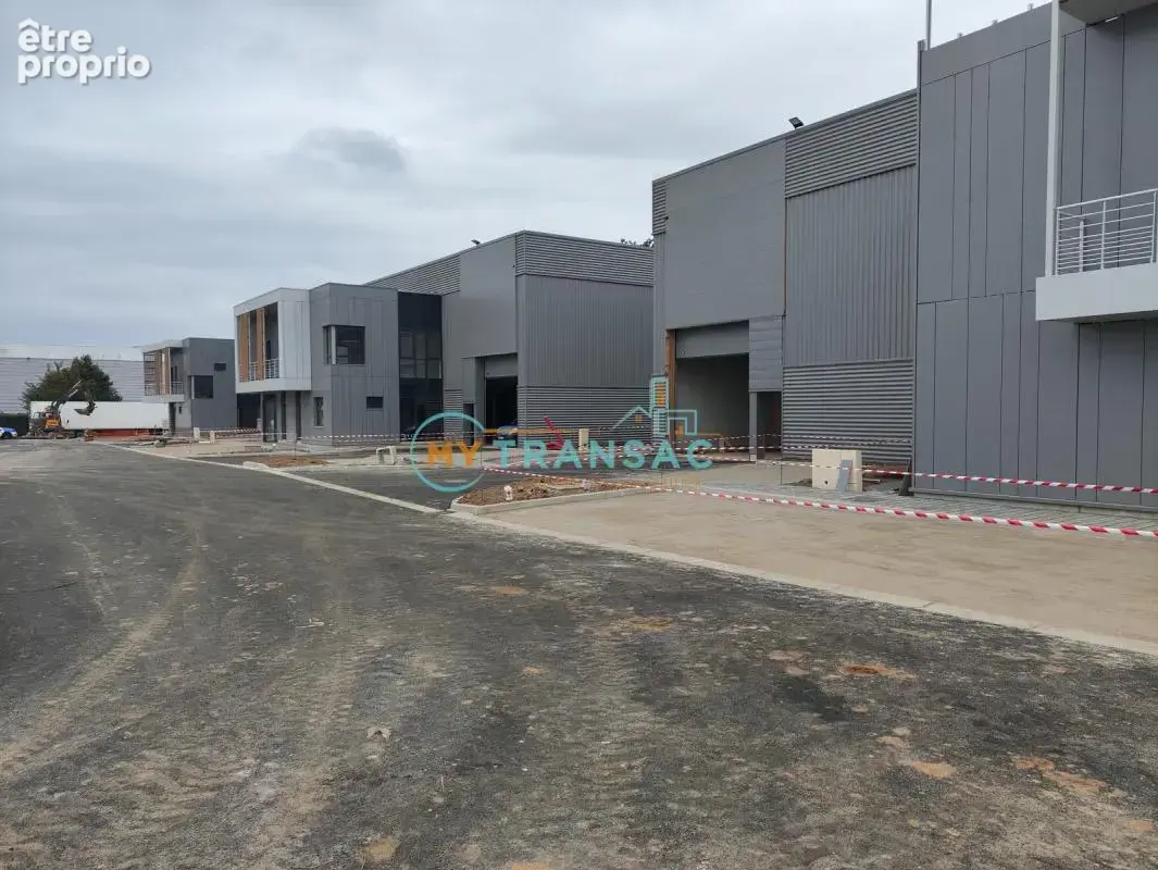 Commerce 700 m² à vendre à Courtry (77181) - photo 4