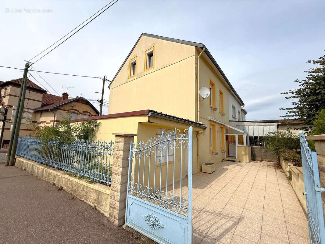 Maison à SAINTE-MARIE-AUX-CHENES