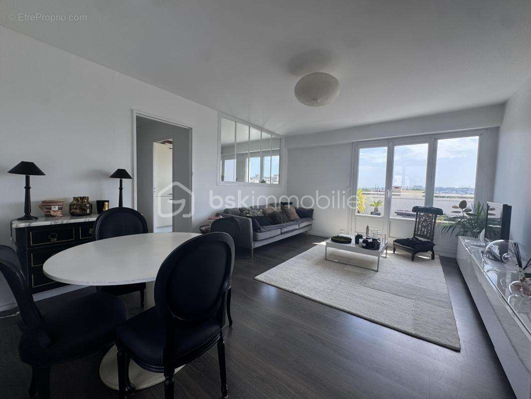 Appartement à NOGENT-SUR-MARNE