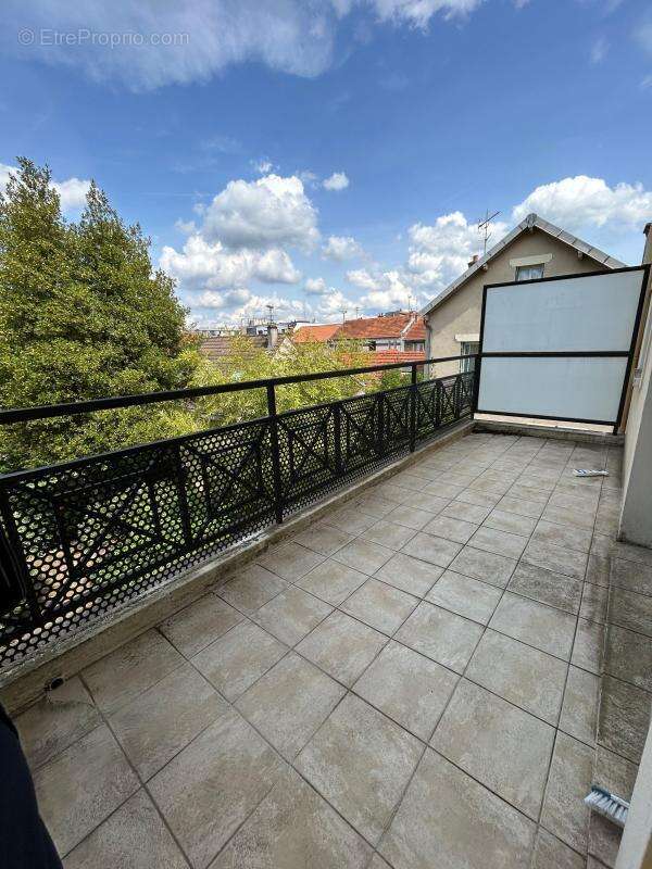 Appartement à VILLEMOMBLE