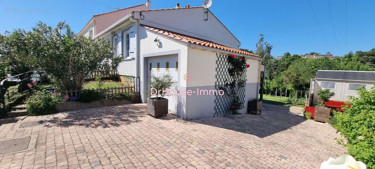 Maison à MAREUIL-SUR-LAY-DISSAIS