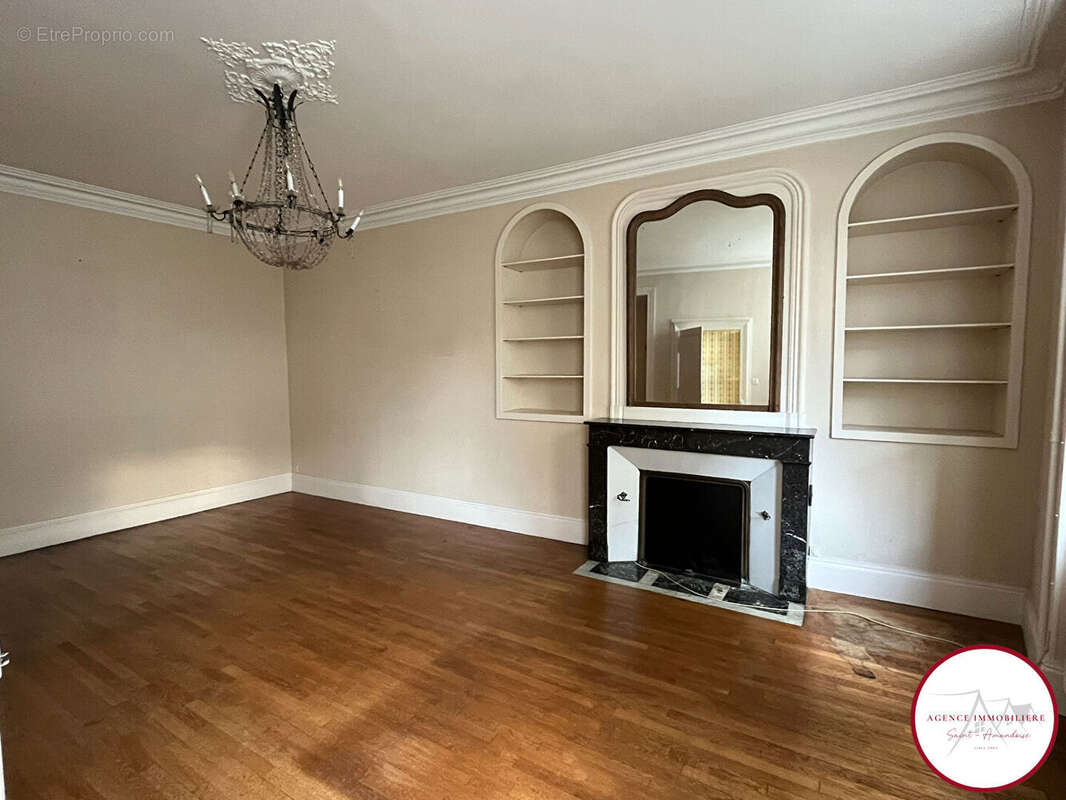 Maison à SAINT-AMAND-MONTROND