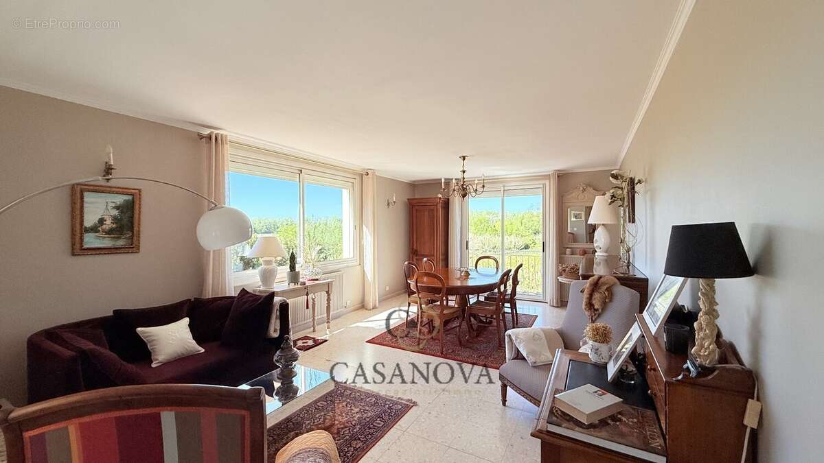 Maison vigneronne avec dépendances, piscine et terrain arboré entre Montpellier et Béziers - photo 15