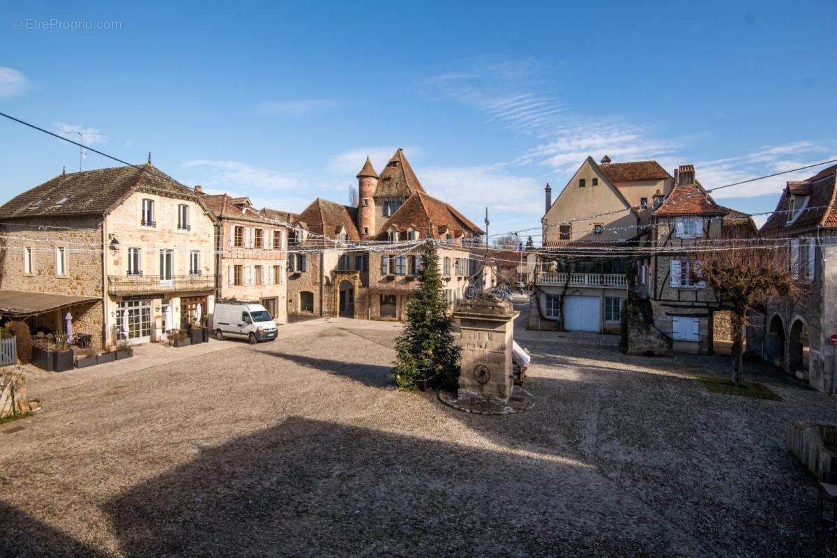 Maison à BRETENOUX