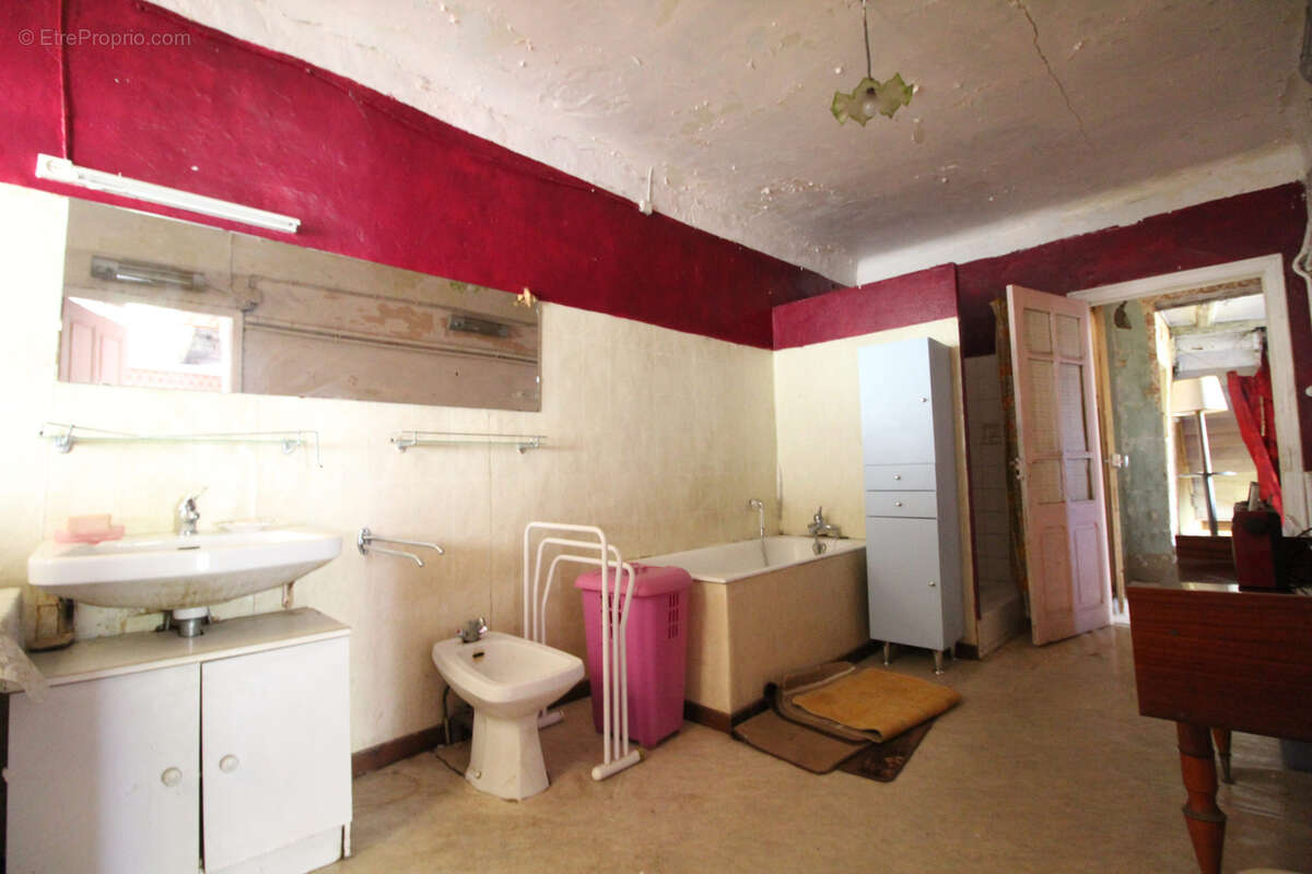 Maison à MOUNES-PROHENCOUX