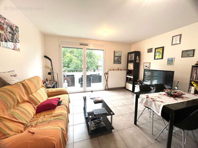 Appartement à CHENS-SUR-LEMAN