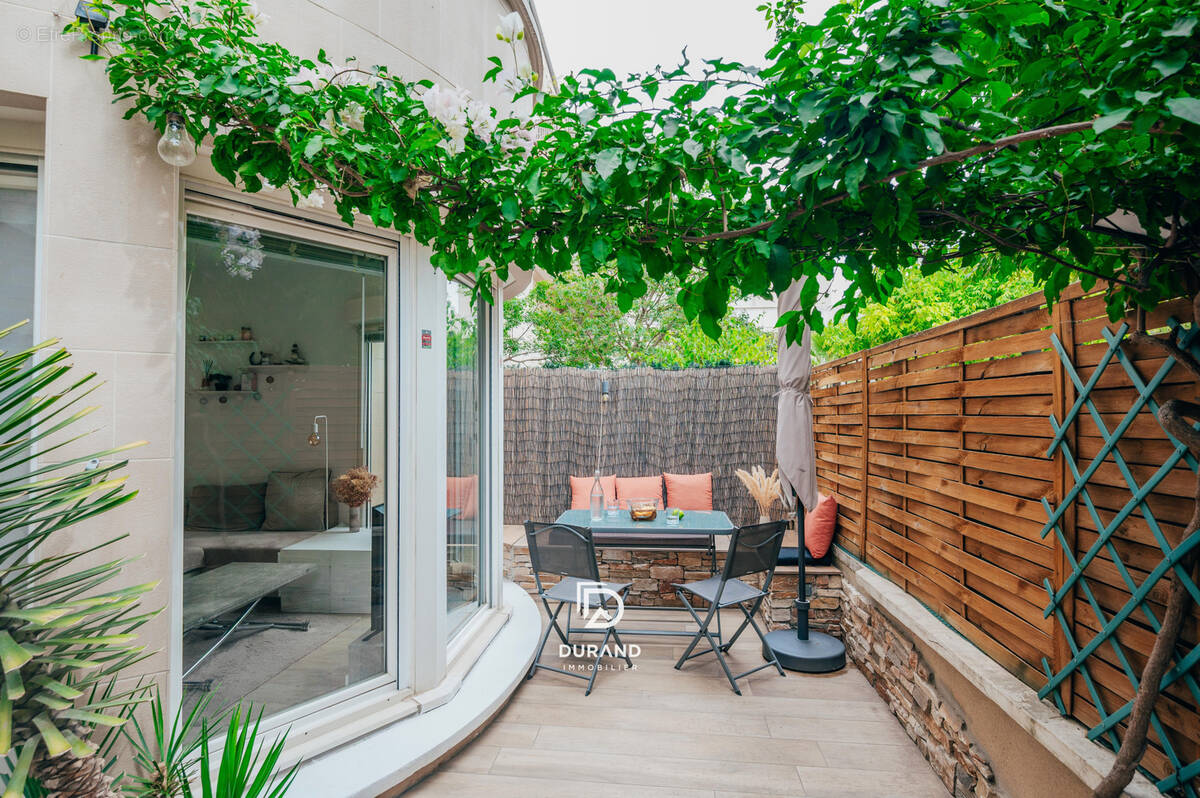 Appartement à MARSEILLE-2E