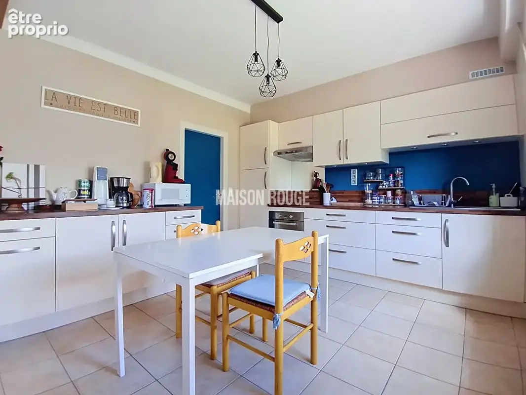 Maison familiale de 5 chambres avec  jardin de 611 m² dans un secteur calme et recherché - PLOUFRAGAN - photo 5