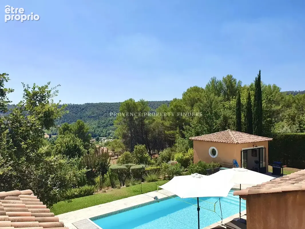 Exclusivité.   Belle maison a Salernes, 6 chambres, Piscine chauffée. - photo 9