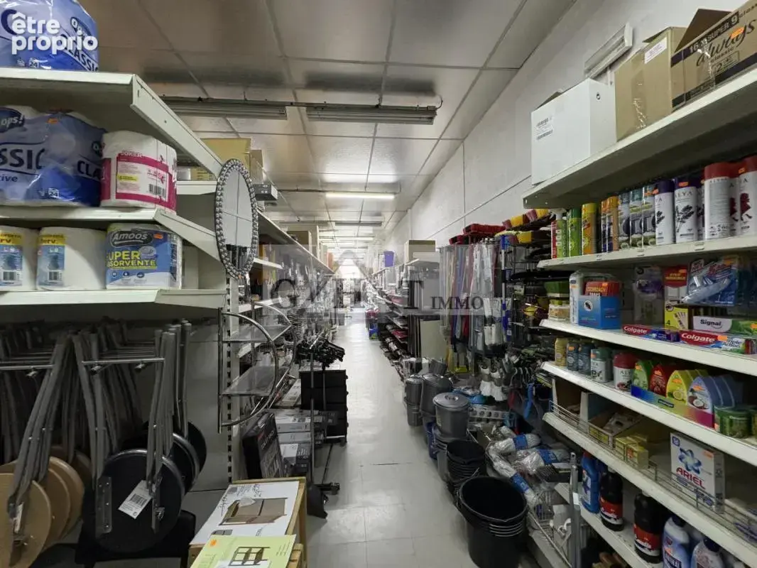 Local commercial de 565 m² à vendre - photo 7