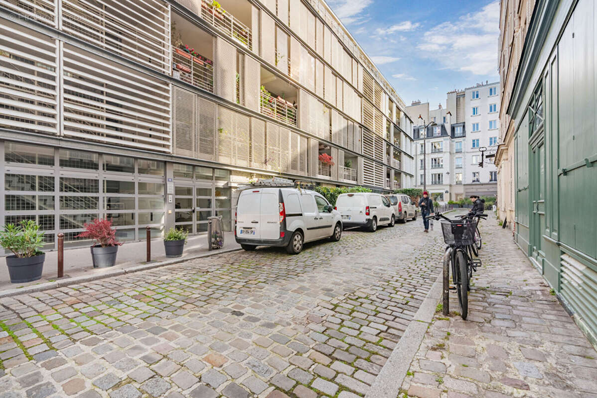 Appartement à PARIS-18E