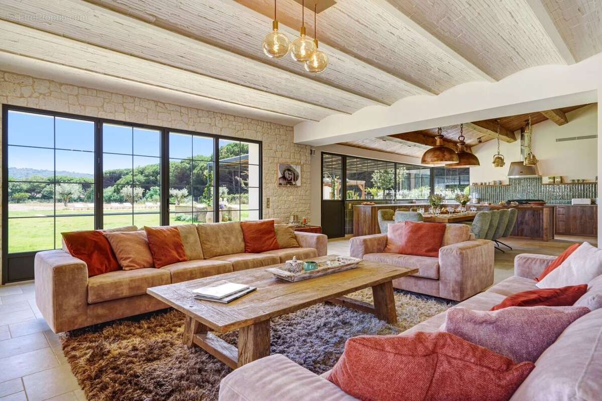 Maison à RAMATUELLE