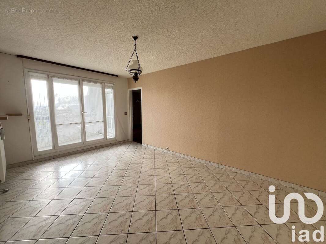 Photo 3 - Appartement à CHARLEVILLE-MEZIERES