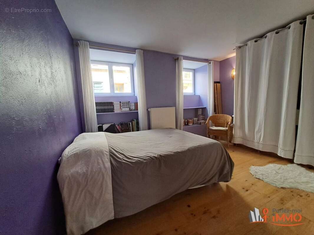 Appartement à SAINT-ETIENNE