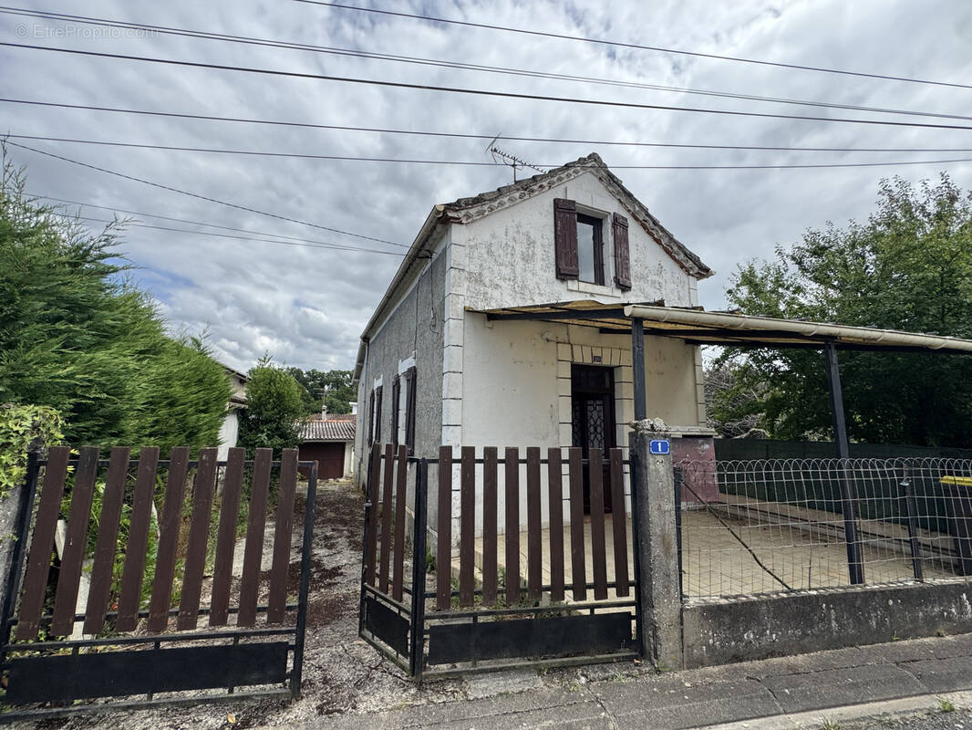 Maison à FUMEL