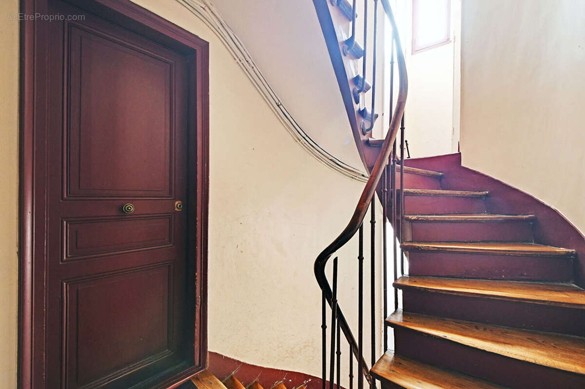 Appartement à PARIS-18E