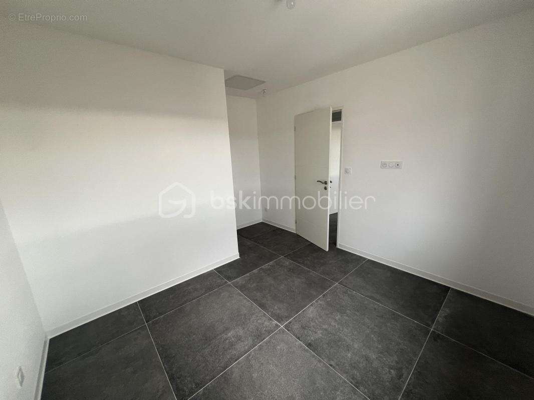 Villa contemporaine neuve 150m2 avec piscine - photo 9