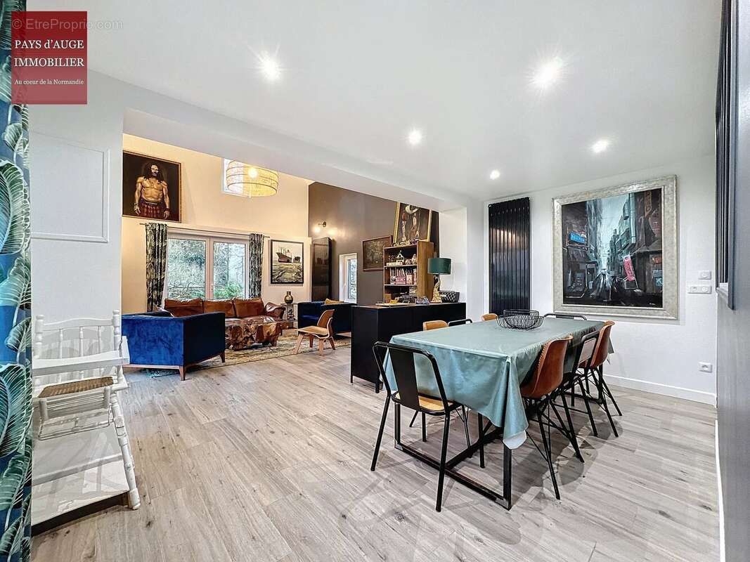 Maison à NEUVILLE-SUR-TOUQUES