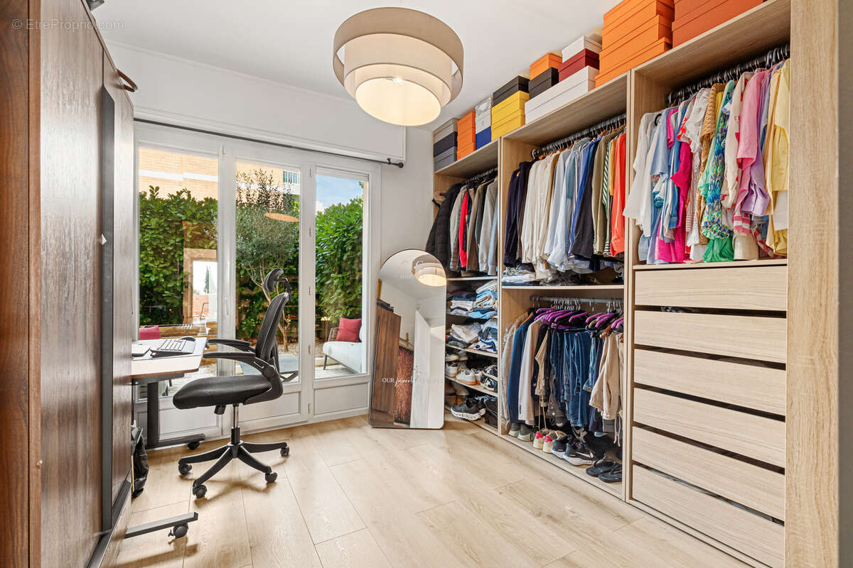 Appartement à LE CANNET