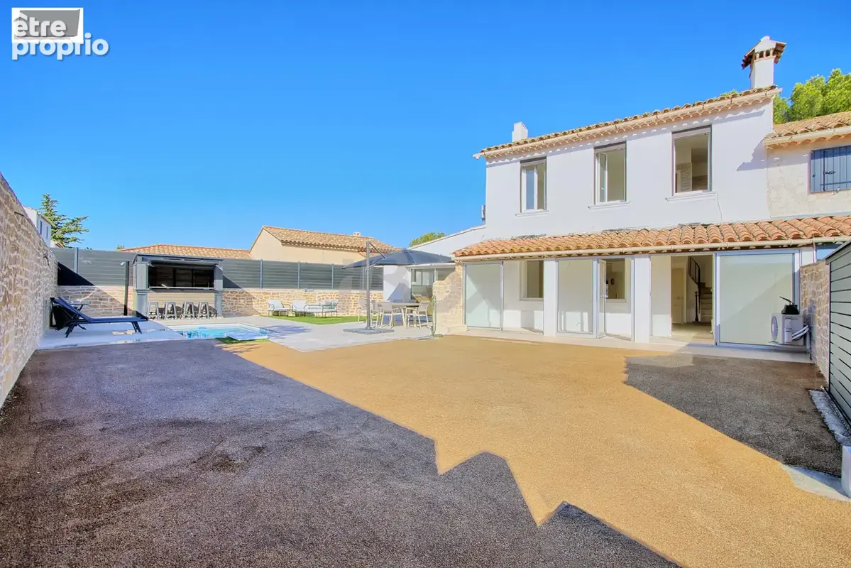 La garde - maison de 120 m2 entierement renovee - piscine - photo 13