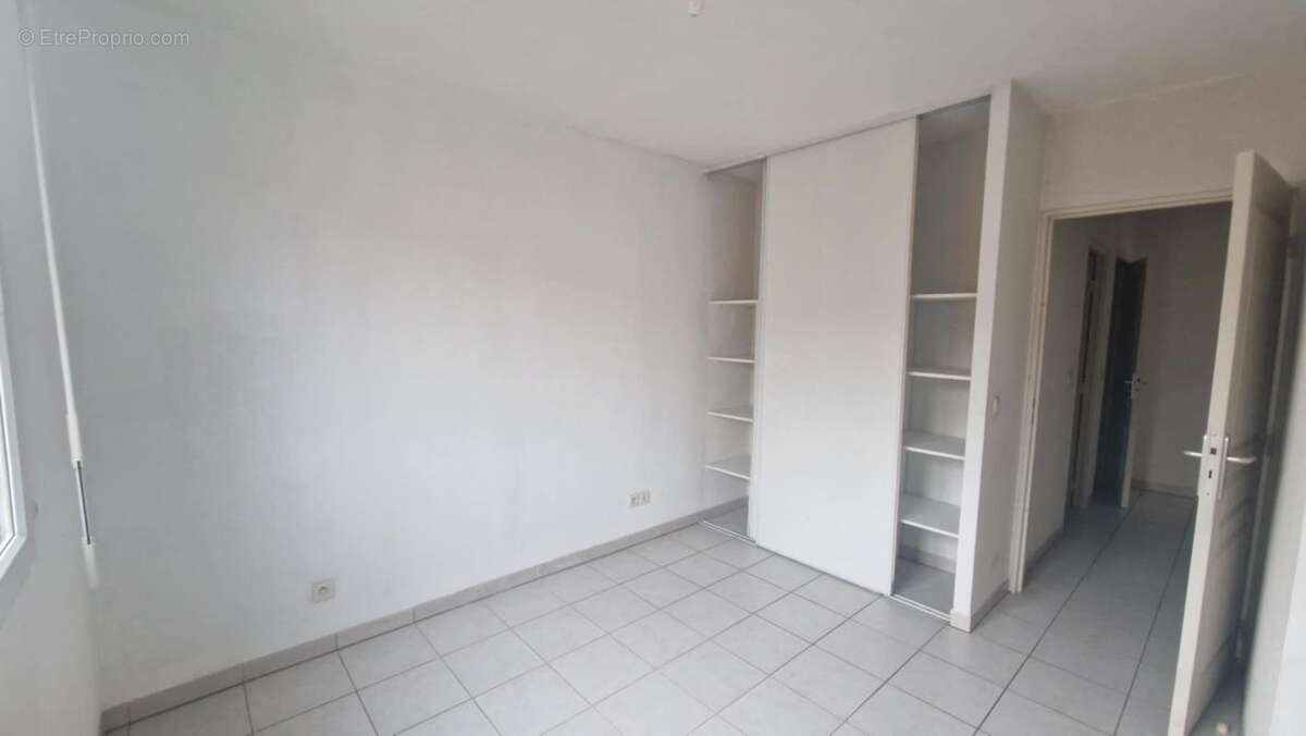 Appartement à MEZE