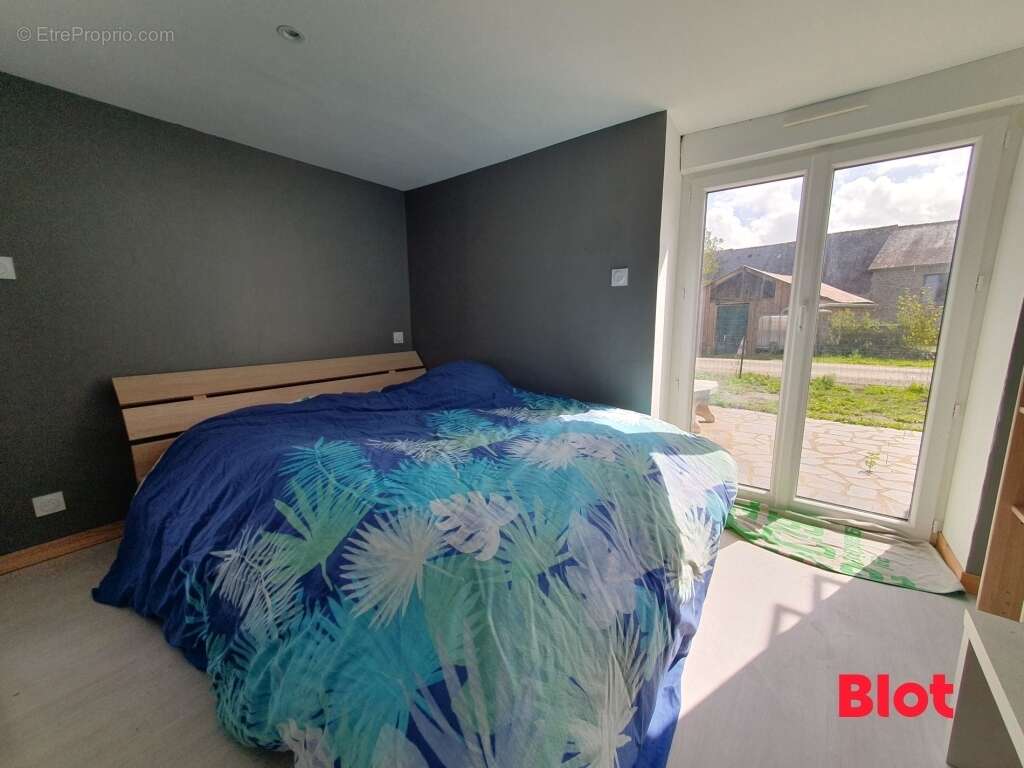 Maison à SAINT-MARC-LE-BLANC