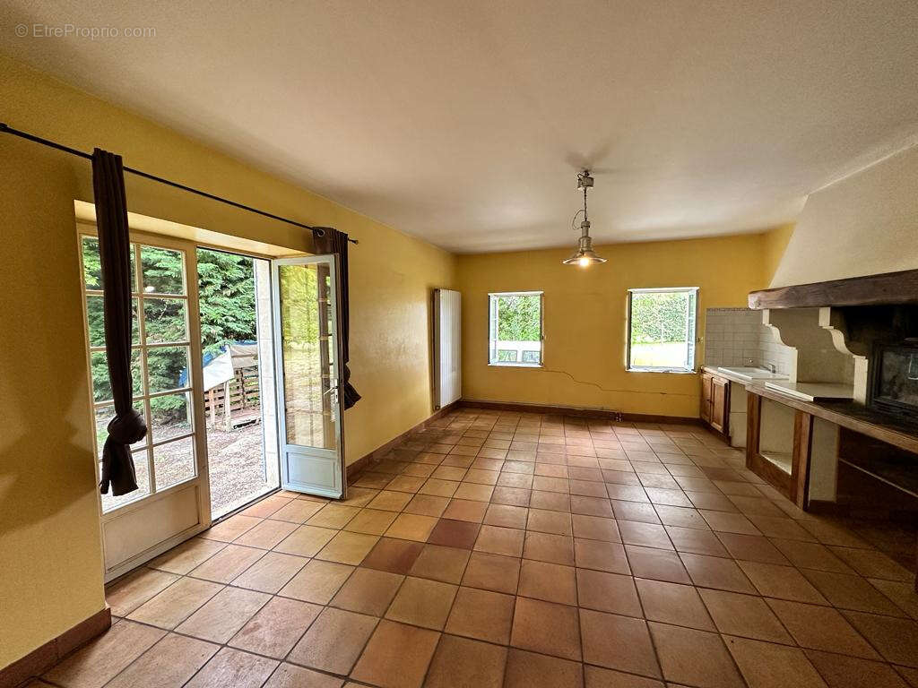 Maison à SAINT-DIZANT-DU-BOIS