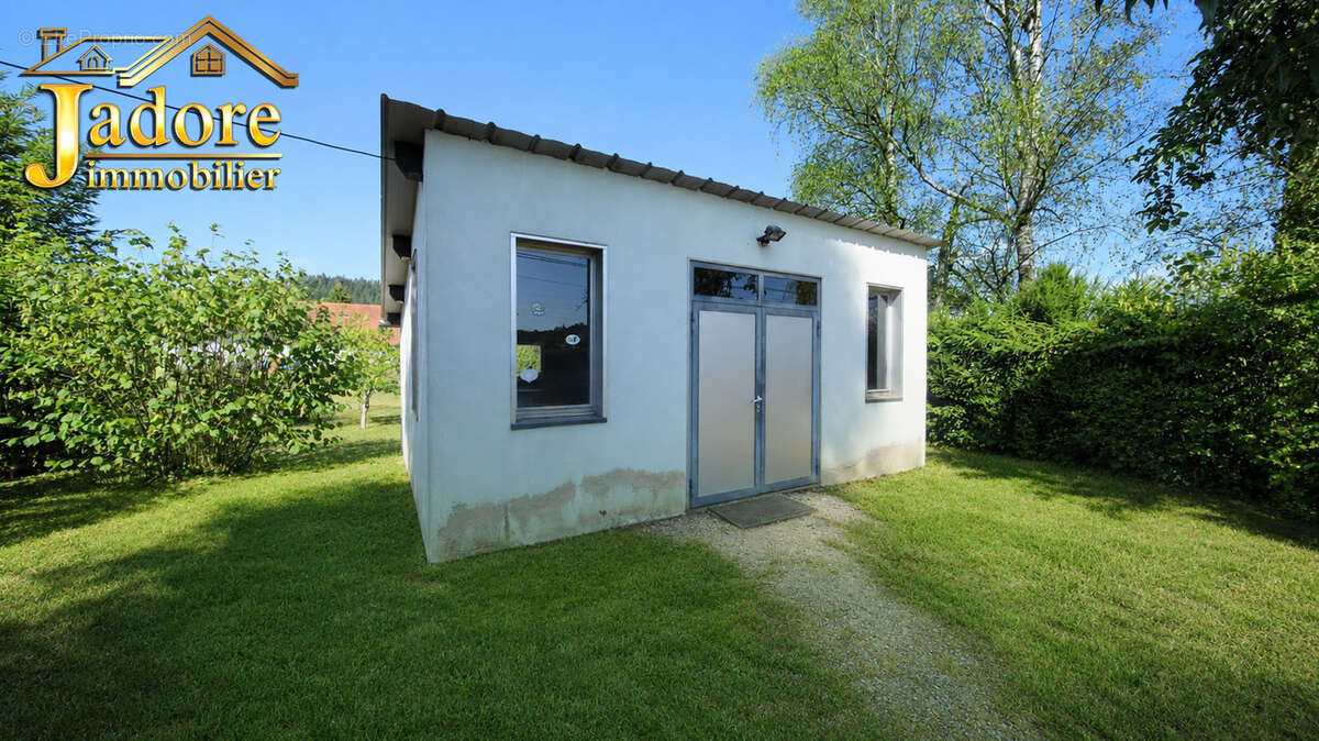 Maison 118 m² à Anould  - photo 3