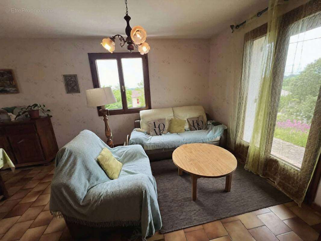 Maison à NANTHEUIL