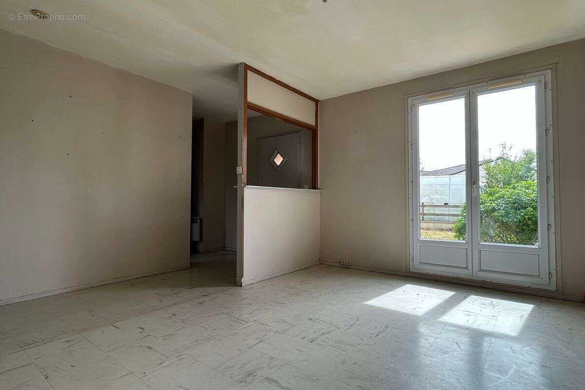 Maison à CHEROY